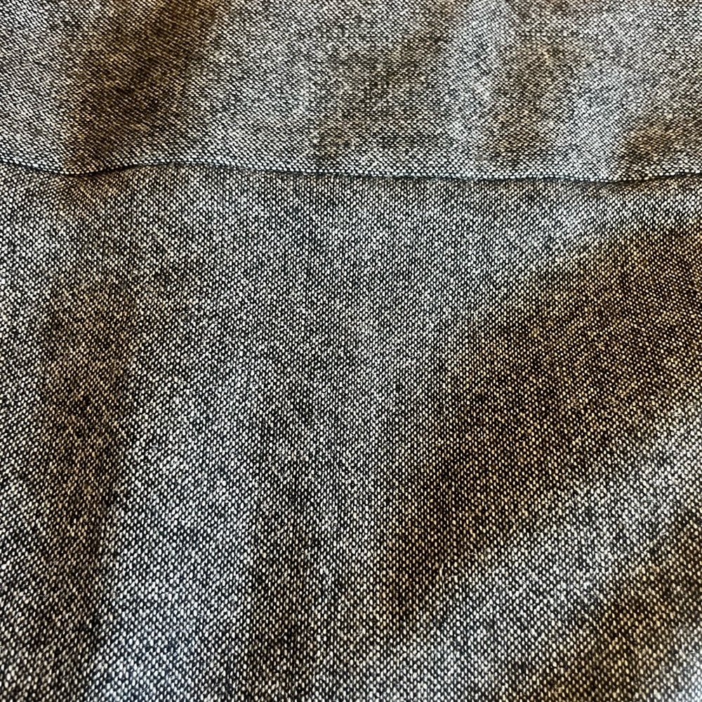 Banana Republic Size 12 tweed Skirt with Zipper - Picture 3 of 8